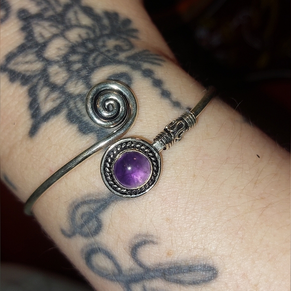Adjustable Amethyst Bracelet - Picture 4 of 6